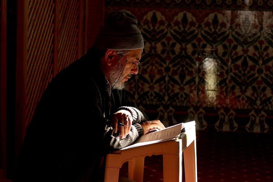 book-quran-islam-read-human-mosque-masjid-arabic-turkey